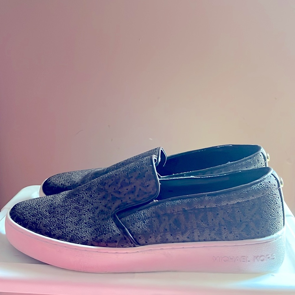 Womens Shoes